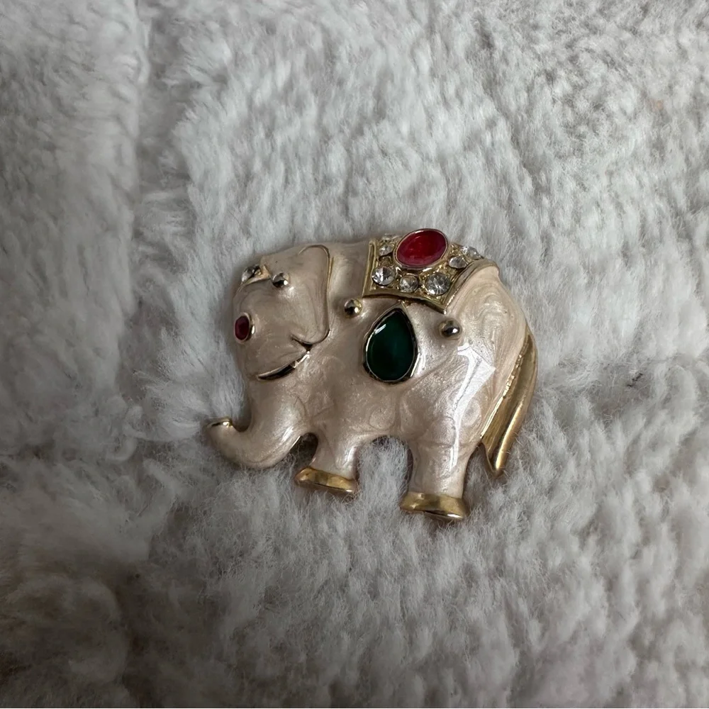 Vintage Bollywood Style Enamel Rhinestone Elephant Pin